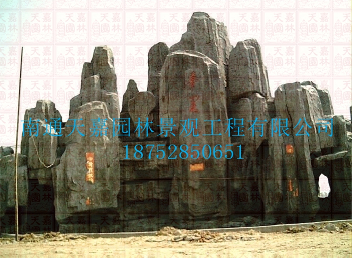 彩箱專(zhuān)用多伺服雙片式半自動(dòng)釘箱機(jī)