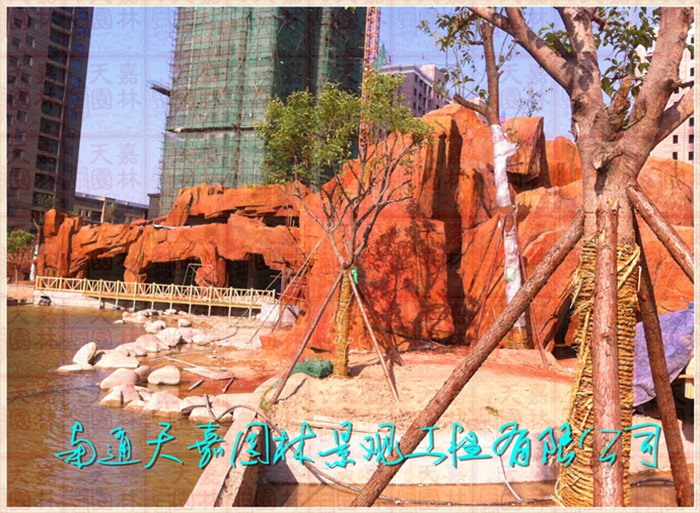 半自動(dòng)壓合式粘箱機(jī)